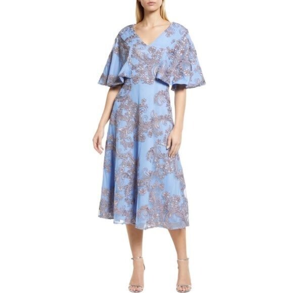New JS Collection Saige Floral Brocade Cocktail Midi Dress in Sky Blue Size 6 - Picture 1 of 9